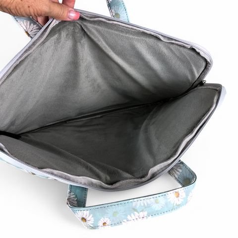 Cotton Road Laptop Bag: BLUE DAISY PVC Laptop Bag / Carry Sleeve with Padded Inner