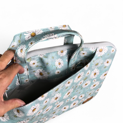 Cotton Road Laptop Bag: BLUE DAISY PVC Laptop Bag / Carry Sleeve with Padded Inner