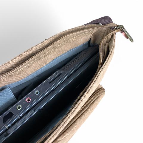 Cotton Road Laptop Bag: KHAKI BRANDED Canvas 15,6" Laptop Bag