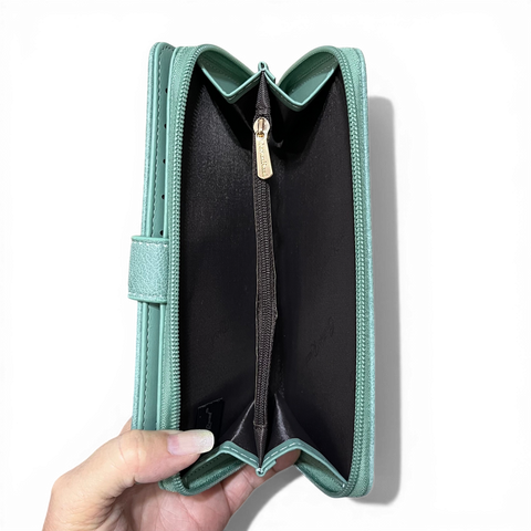 Cotton Road Wallet: Large GREEN PU Leather with Clip